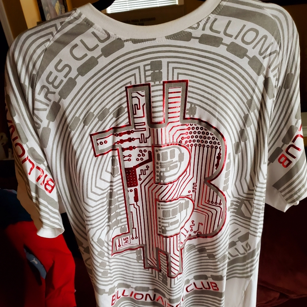 T-shiry